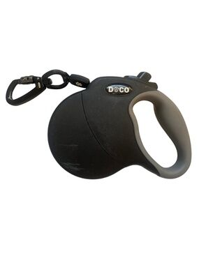 Black Dog Retractable Leash-Reflective Medium up to 45lbs